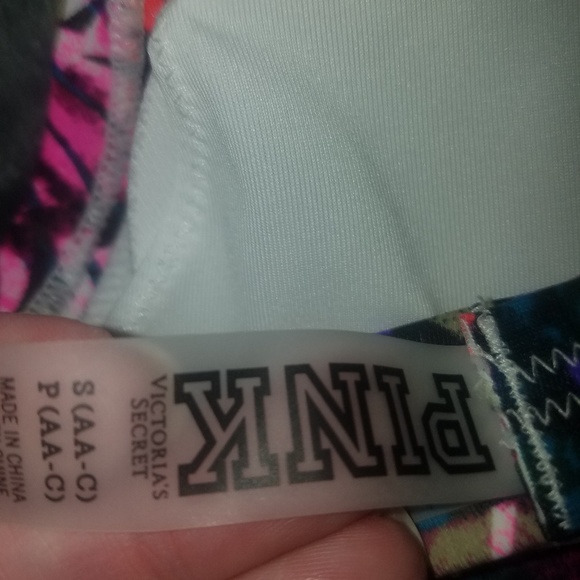 VS Pink bikini top - Picture 3 of 4